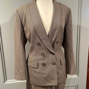 Le Suit skirt suit